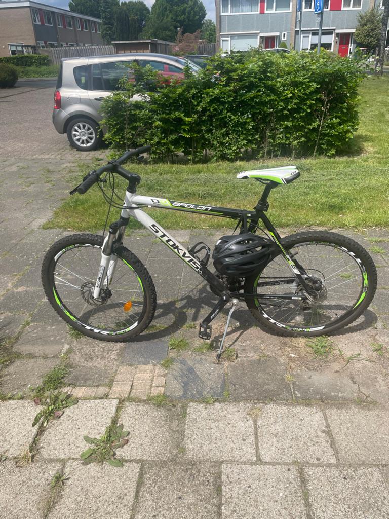 Gebruikte Stokvis Apolon Mountainbike met helm, Fietsen en Brommers, Fietsen | Mountainbikes en ATB, Gebruikt, Hardtail, Schijfrem