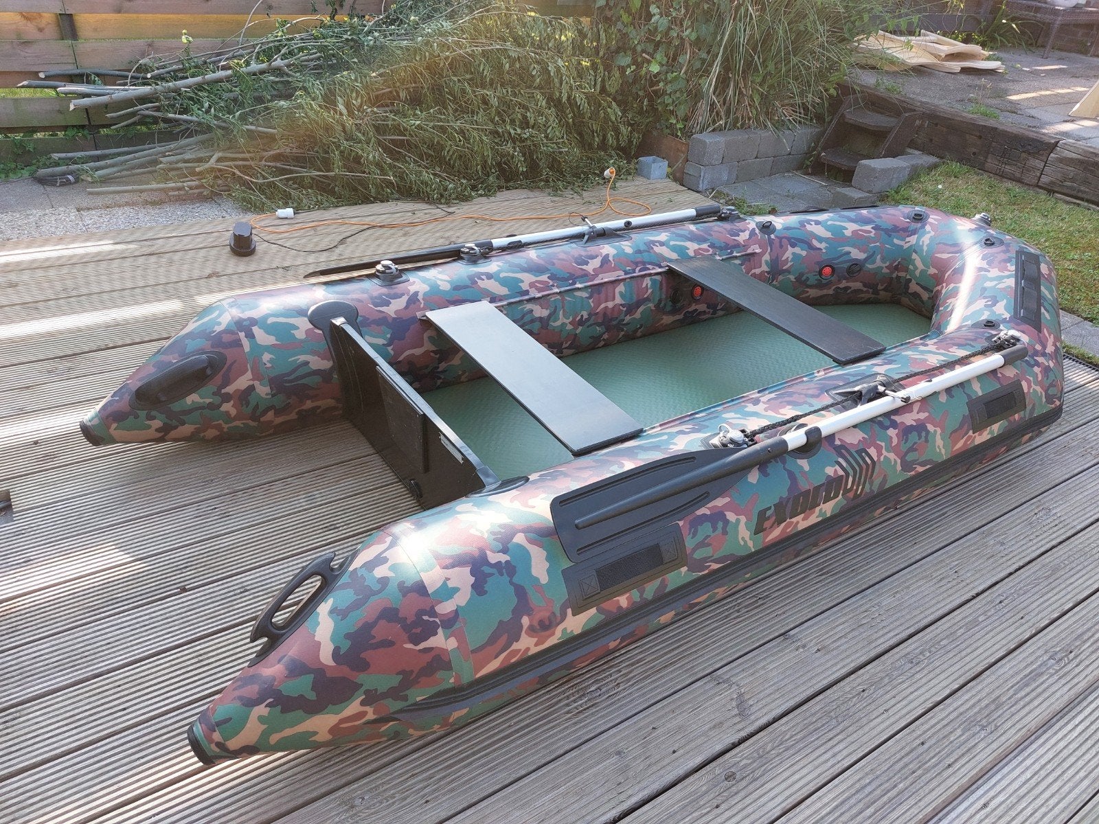 super mooi visboot/ karperboot 4 personen weinig gebruikt, Ophalen, Zo goed als nieuw, Motorboot