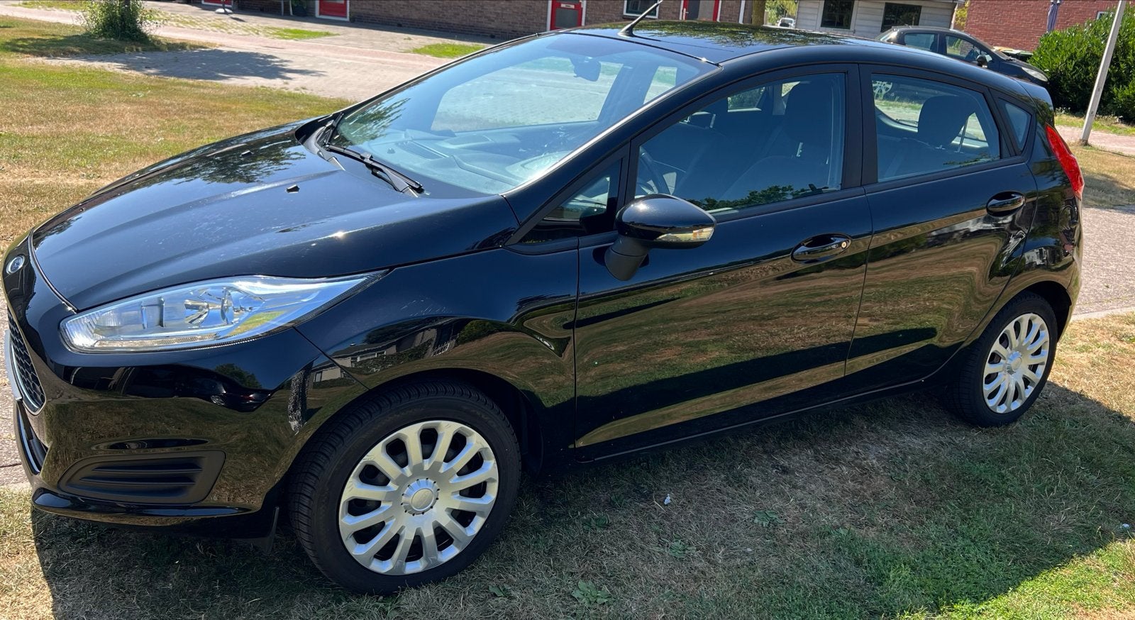 Nette Ford Fiësta 1.0 48KW/65PK 5D 2016 Zwart met APK, Auto's, Stof, 40 €/maand, Zwart, 525 kg
