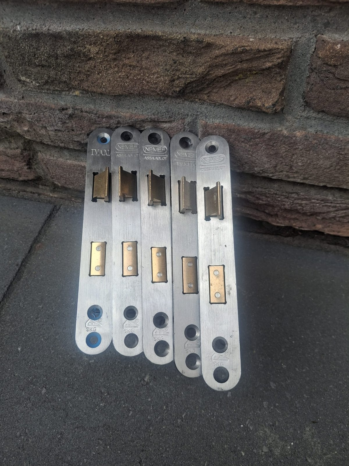 Te koop 15 diverse sloten, Ophalen of Verzenden, Zo goed als nieuw, Slot