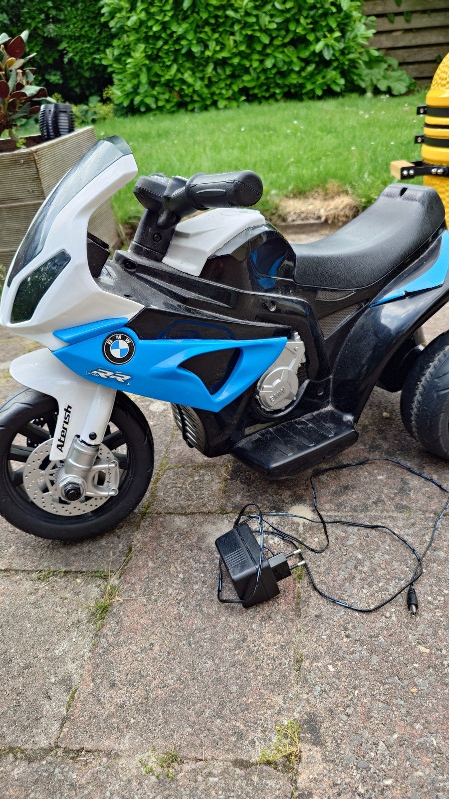 BMW S1000 RR elektrische kindermotor met oplader, Kinderen en Baby's, Speelgoed | Buiten | Voertuigen en Loopfietsen, Ophalen