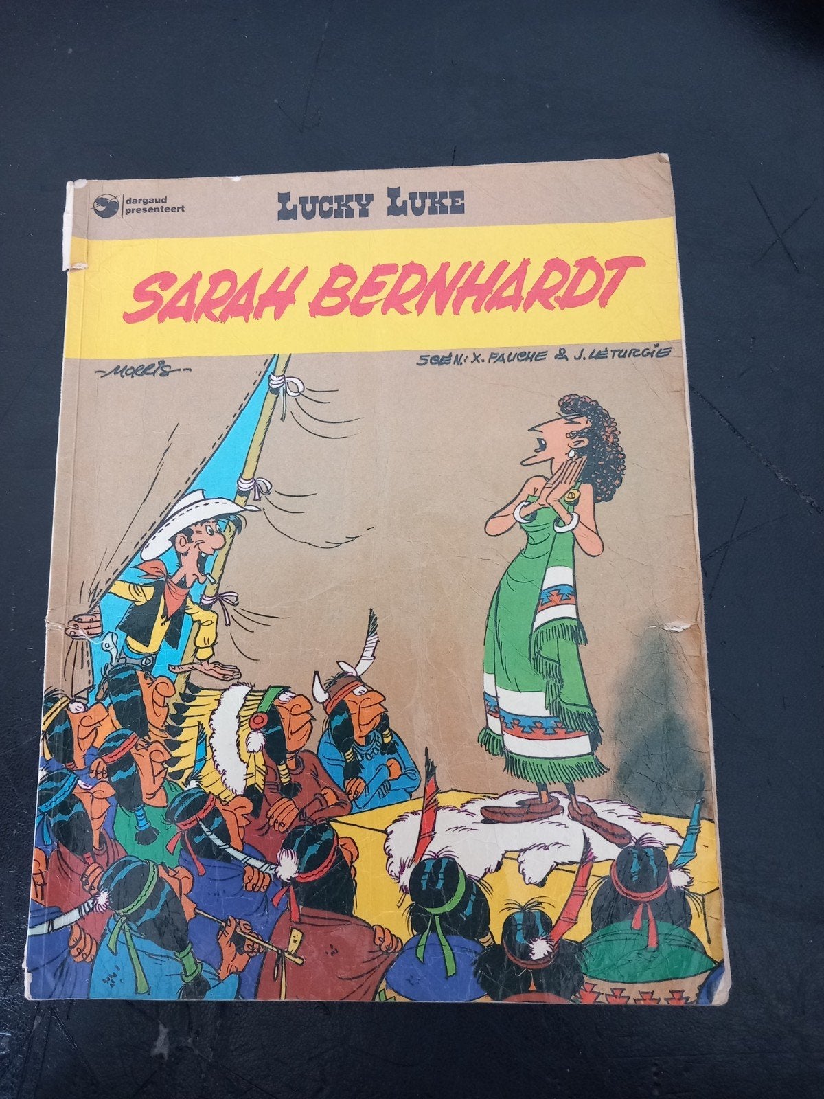 Lucky Luke - Sarah Bernhardt (Dargaud), Boeken, Stripboeken, Eén stripboek, Ophalen of Verzenden, Gelezen