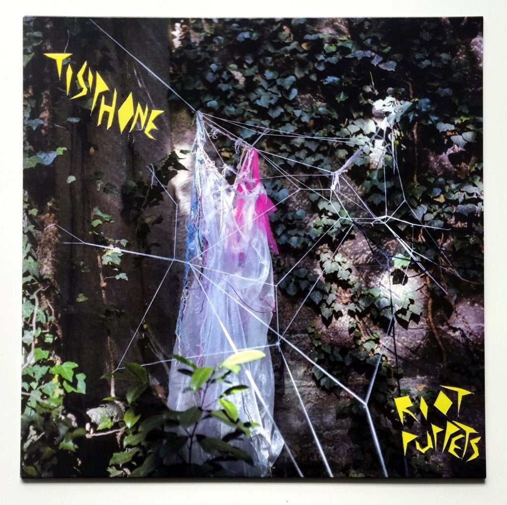 Tisiphone - Riot Puppets LP (zwart vinyl), LP, Inclusief insert, Verzenden, Nieuw in verpakking