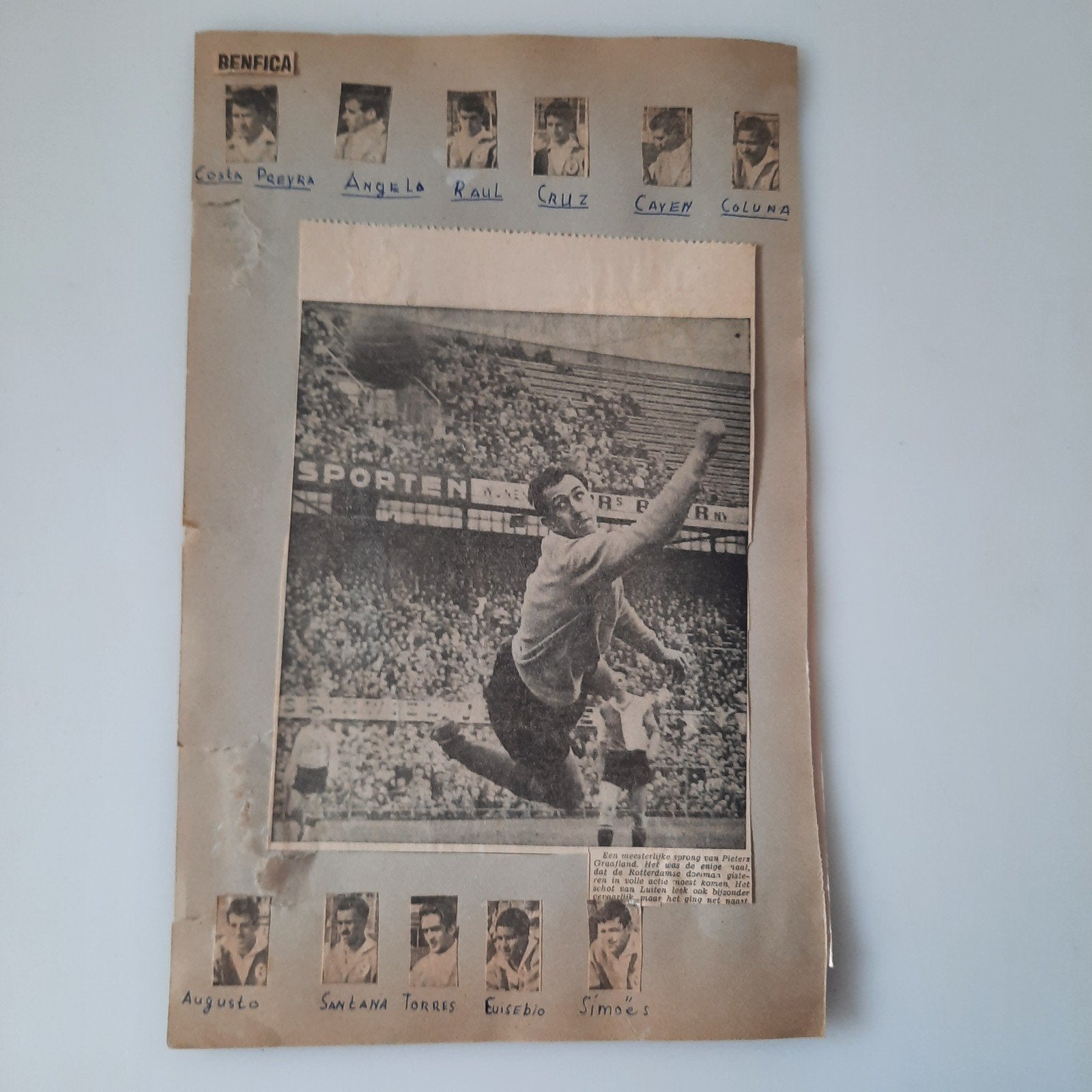 Benfica - Feyenoord krantenknipsels uit 1963, Ophalen of Verzenden, Feyenoord, Poster, Plaatje of Sticker