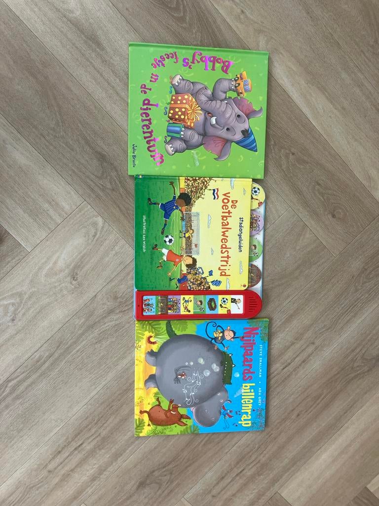3 leuke kinderboeken: Bobby's feestje, Voetbalwedstrijd, Nij, Boeken, Kinderboeken | Kleuters, Zo goed als nieuw, Fictie algemeen