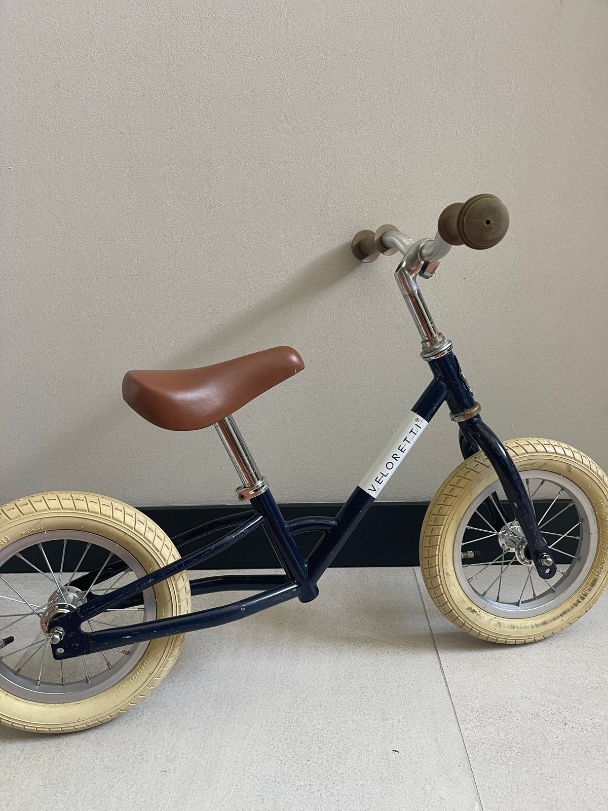 Veloretti loopfiets blauw, Ophalen, Gebruikt, Minder dan 16 inch