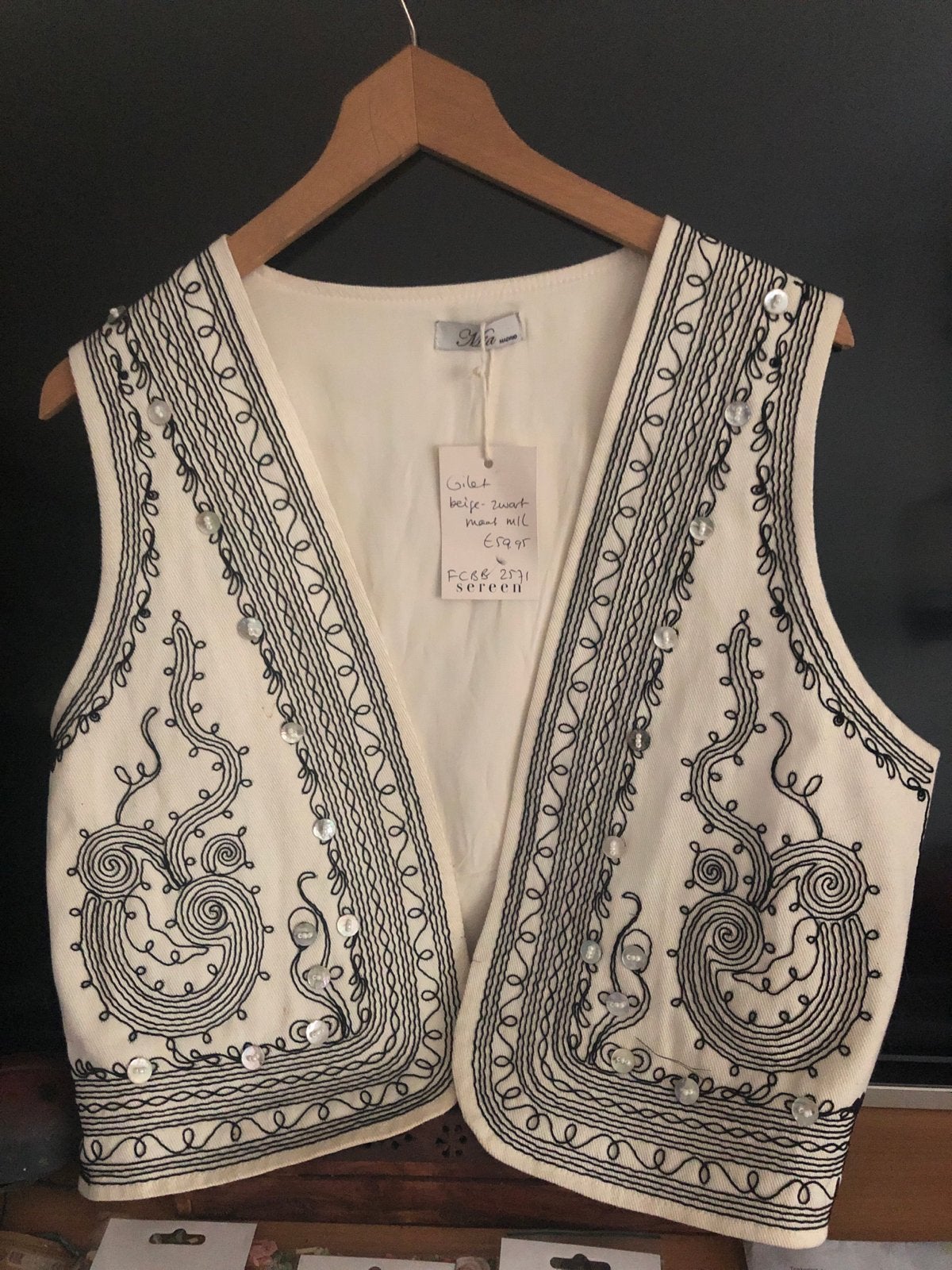 Nieuw MIA Madrid Katoenen Gilet Beige Zwart Motief, Ophalen of Verzenden, Nieuw