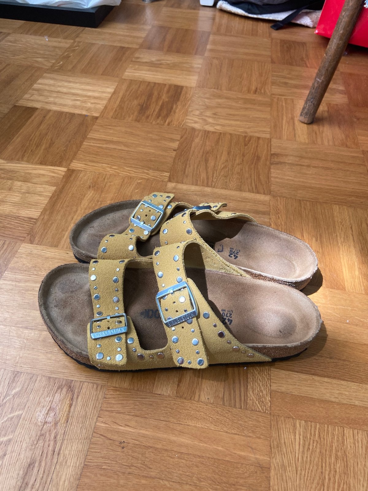 Birkenstocks 42 mosterdgeel, Ophalen of Verzenden, Zo goed als nieuw, Overige kleuren, Sandalen of Muiltjes