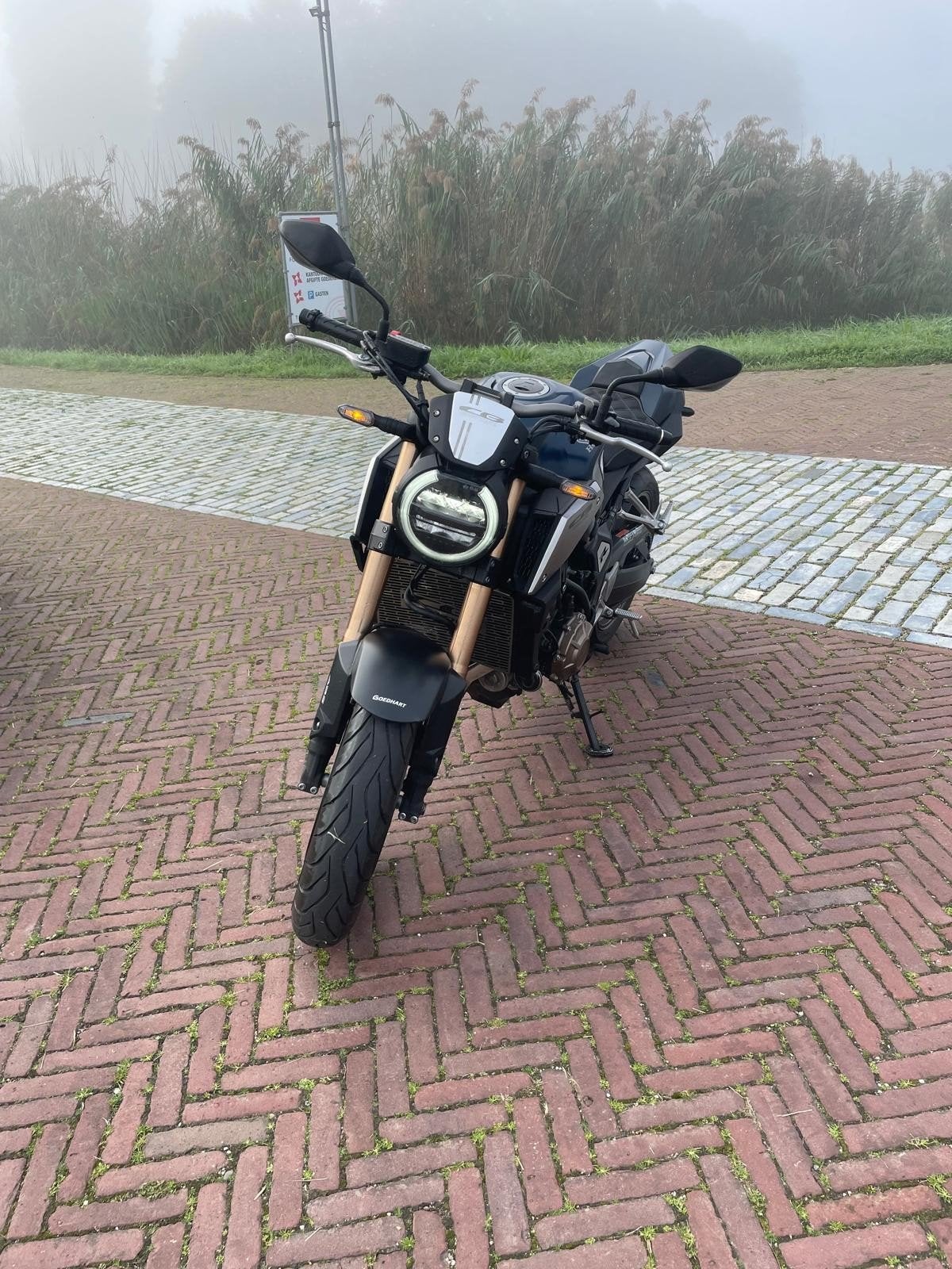 Honda 650 CB - R Zo goed als nieuw, weinig kilometers!, Particulier, Naked bike