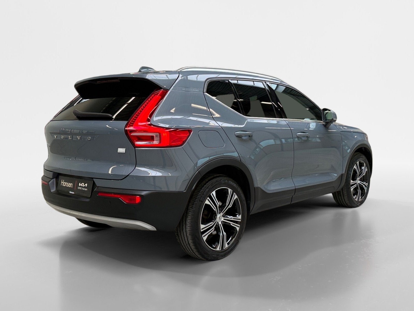Volvo XC40 1.5 T4 Recharge Inscription I Panoramadak I Leder, Automaat, Zwart, 1712 kg, Leder
