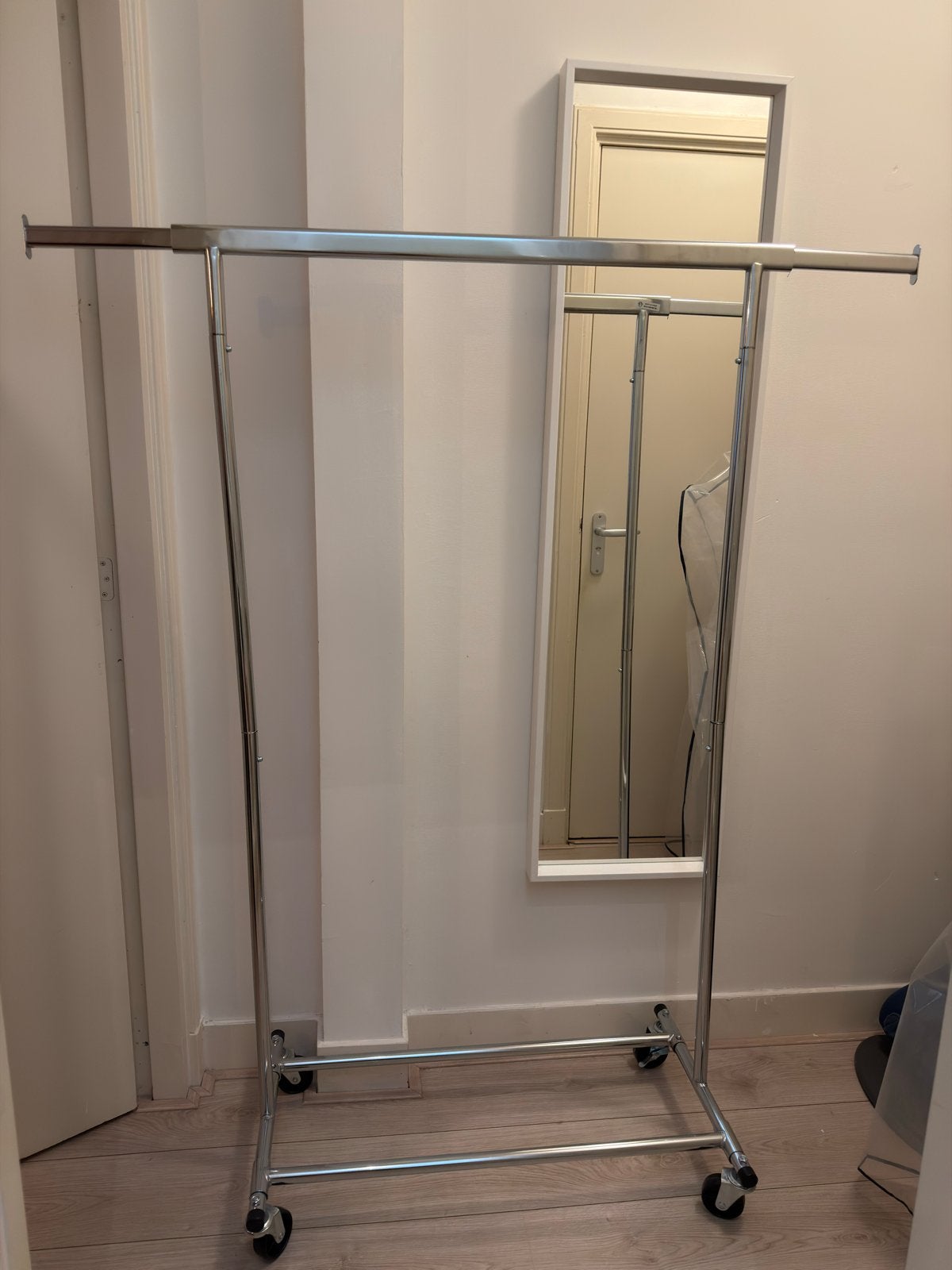 Metalen kledingrek met wielen, Ophalen, Met wielen, Gebruikt