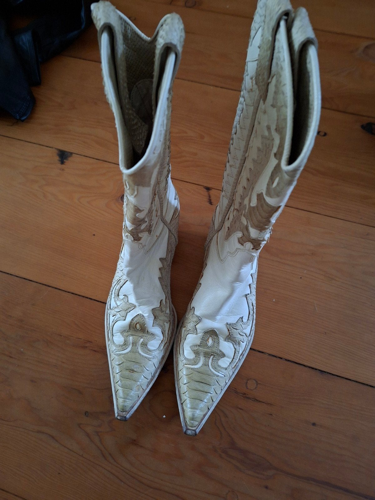 Ermanno Daelli Cowboylaarzen - Wit/Beige Slangenprint, Wit, Lage of Enkellaarzen, Ophalen of Verzenden, Zo goed als nieuw