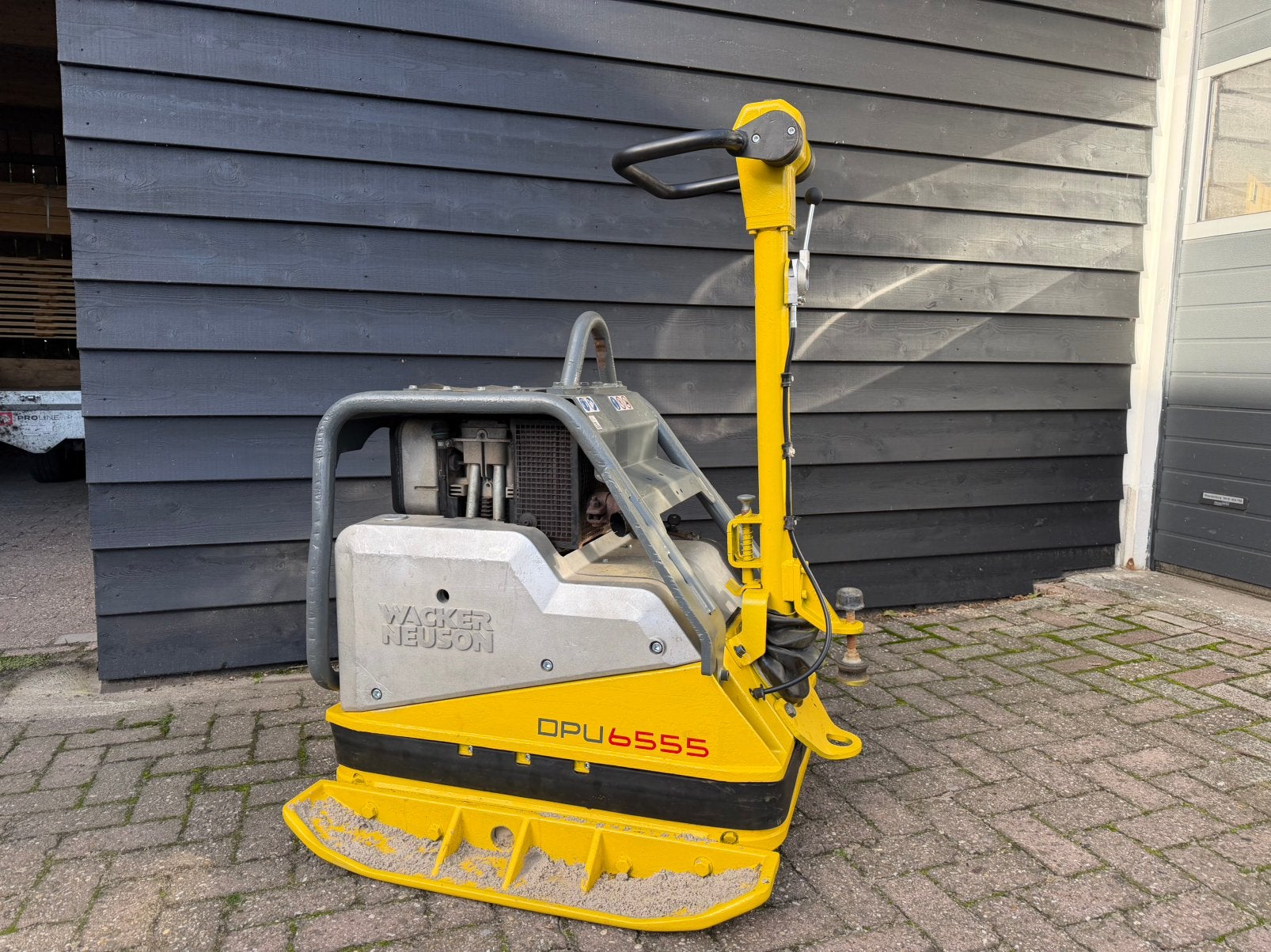 Wacker trilplaat DPU 6555 (onbalans gereviseerd) startmotor, Ophalen, Gebruikt