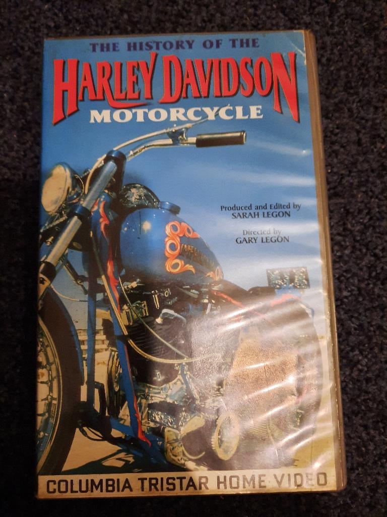 THE HISTORY OF THE HARLEY DAVIDSON MOTOR CYCLE! Op VIDEO!, Cd's en Dvd's, Alle leeftijden, Verzenden, Zo goed als nieuw, Overige genres