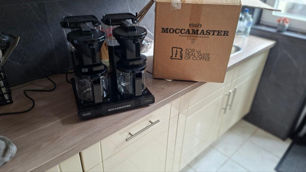 Moccamaster KBG 741 Koffiezetapparaat Zwart - Zo goed als ni, Witgoed en Apparatuur, Koffiezetapparaten, Ophalen, 10 kopjes of meer