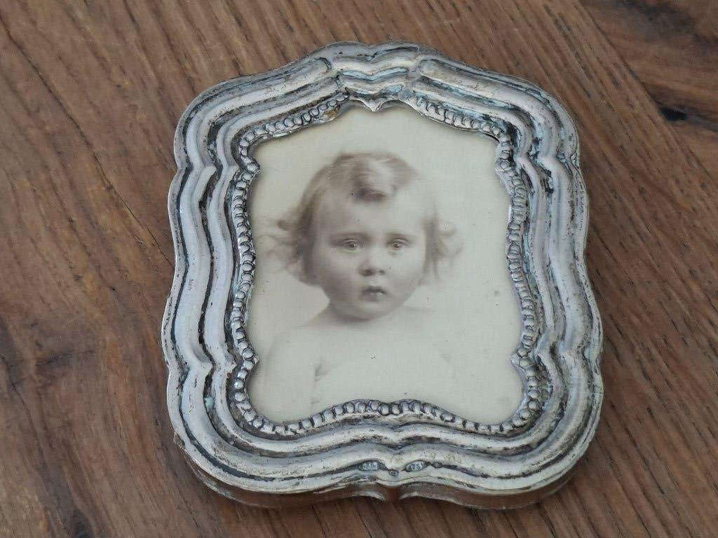 Antiek fotolijstje van zilver met foto van een baby, Antiek en Kunst, Ophalen of Verzenden, Zilver