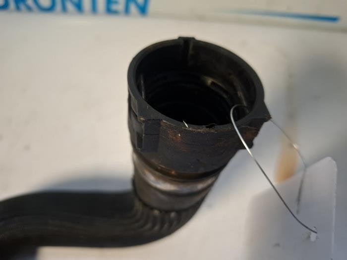 Radiateurslang van een Alfa Romeo Stelvio, Gebruikt, -, Verzenden, -