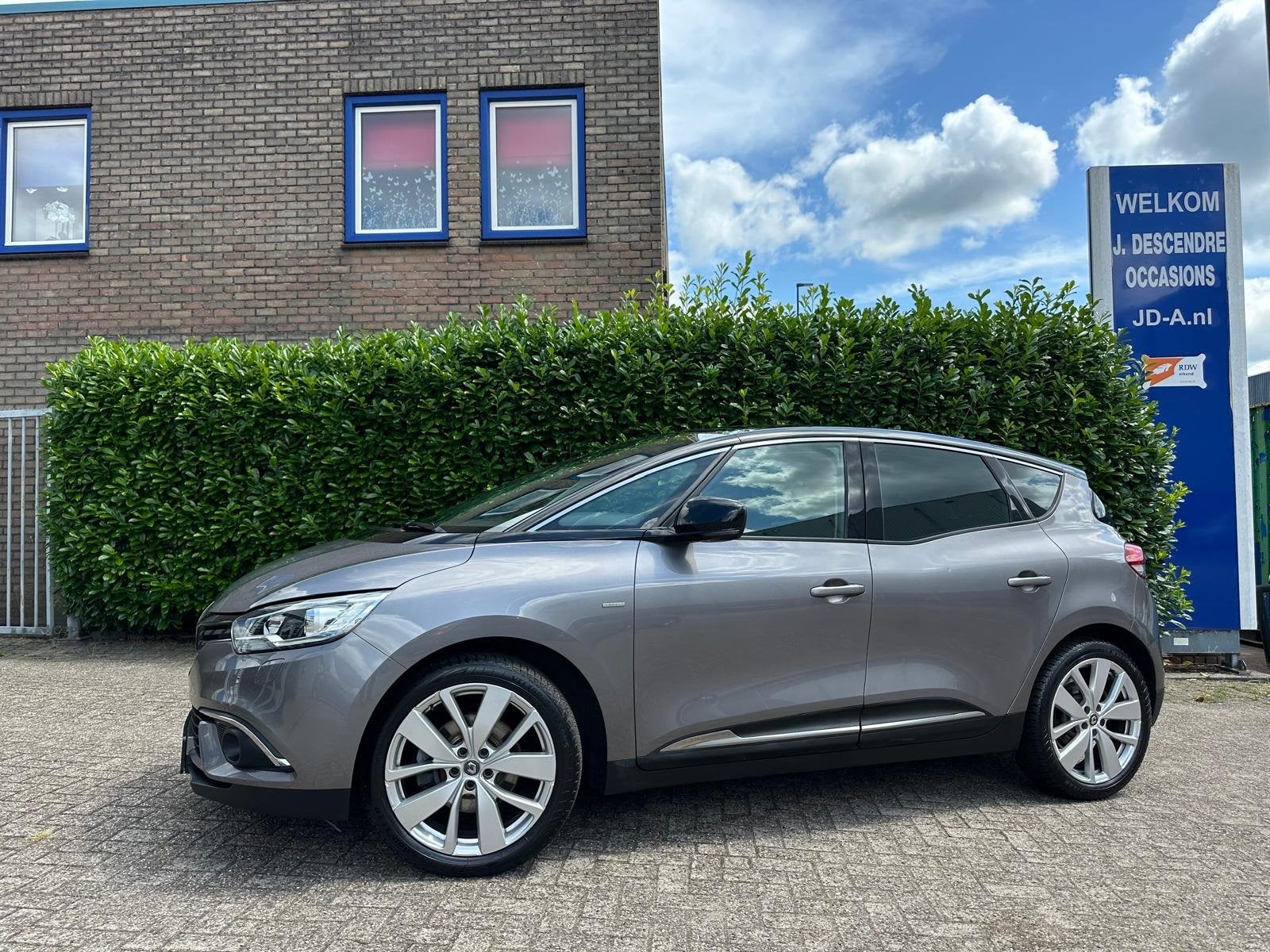 Renault Scénic 1.3 TCe Limited Climate C, Cruise C, Navigat, Auto's, Renault, Voorwielaandrijving, Stof, Gebruikt, Zwart