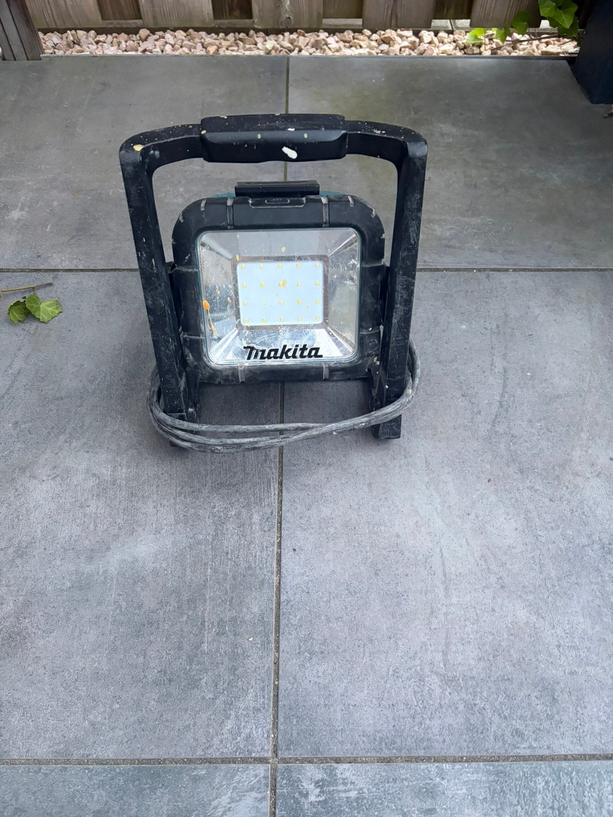 Makita DML805 LED bouwlamp 18V / 230V, Ophalen, Gebruikt, Minder dan 50 watt