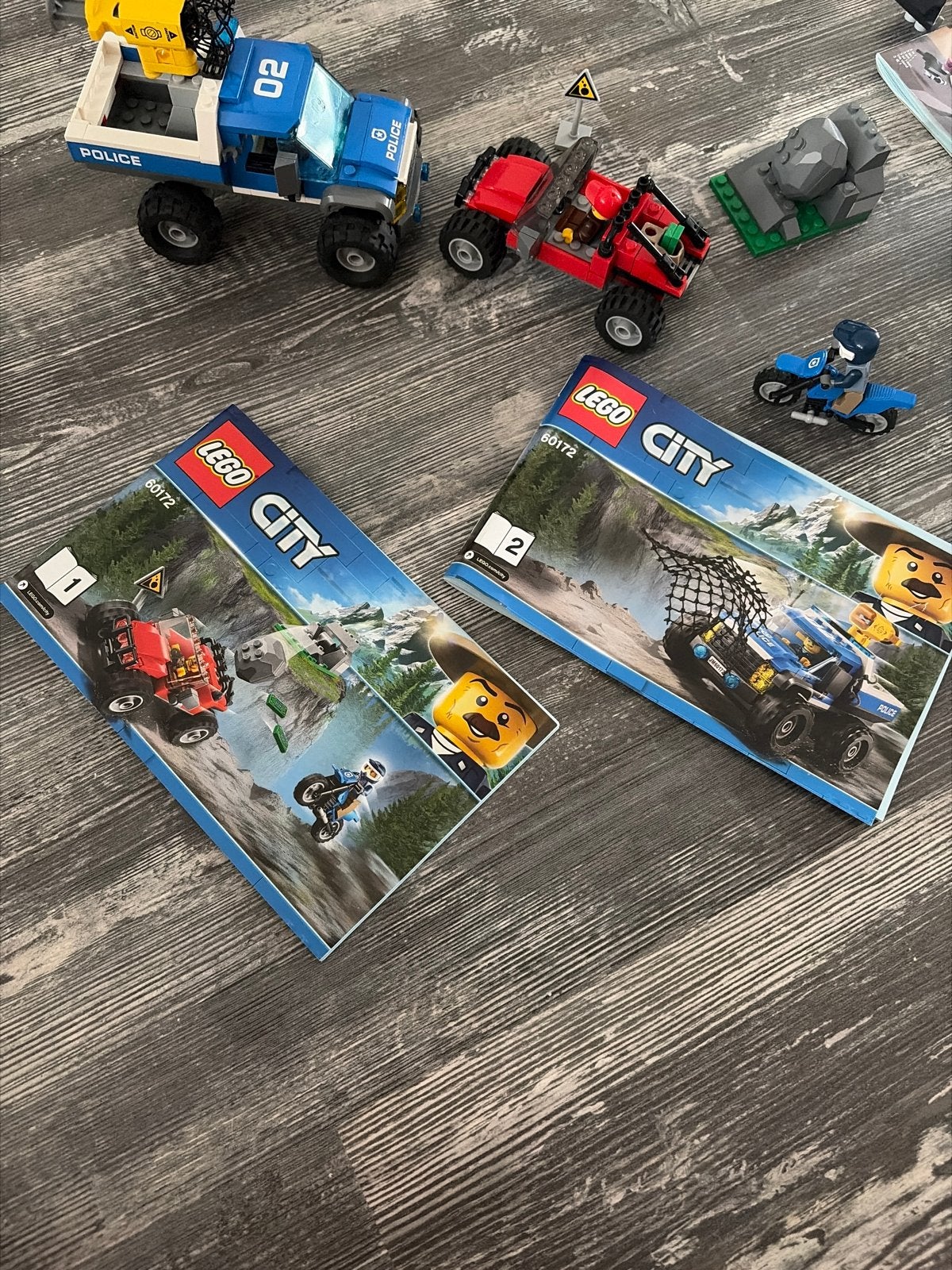 LEGO City 60172 Achtervolging in de bergen, Ophalen, Zo goed als nieuw