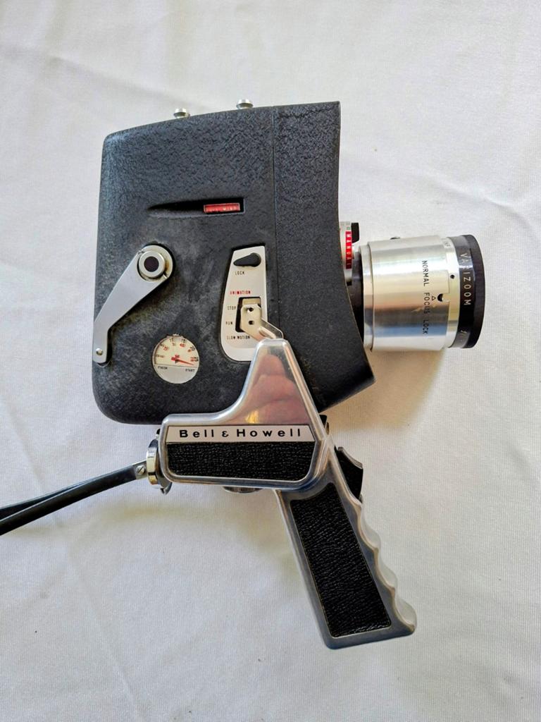 Te koop: Bell & Howell  8mm zoommaster filmcamera, Ophalen of Verzenden, 8mm film