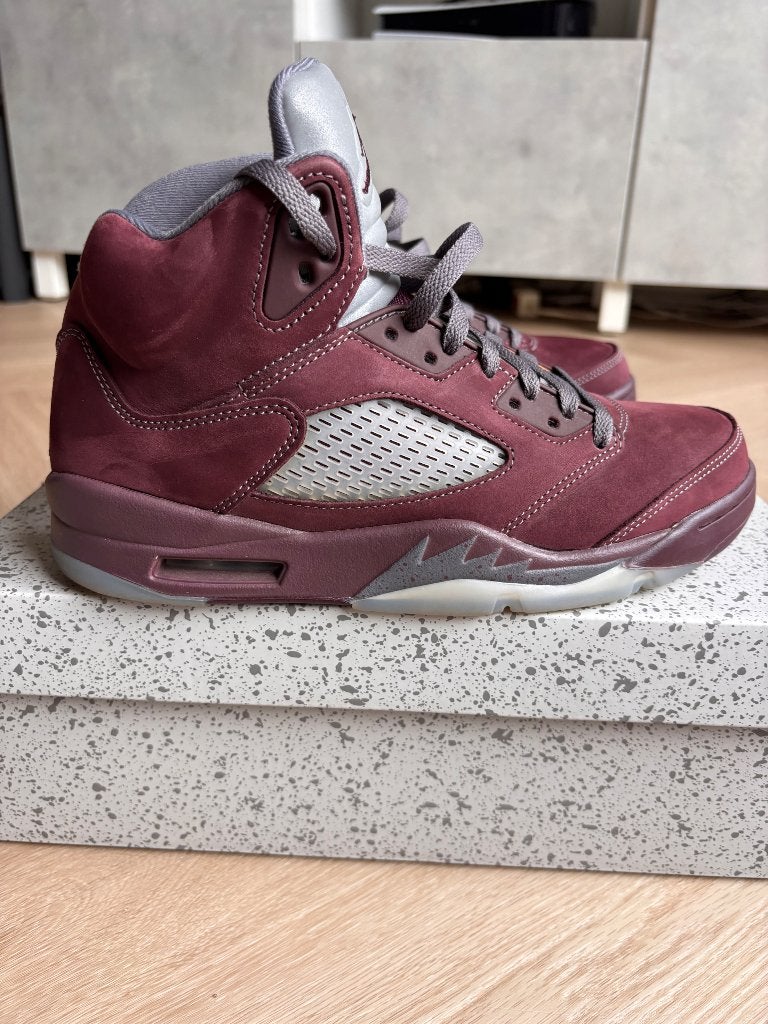 Air Jordan 5 Burgundy maat 42, Overige kleuren, Air Jordan, Ophalen of Verzenden, Sneakers of Gympen