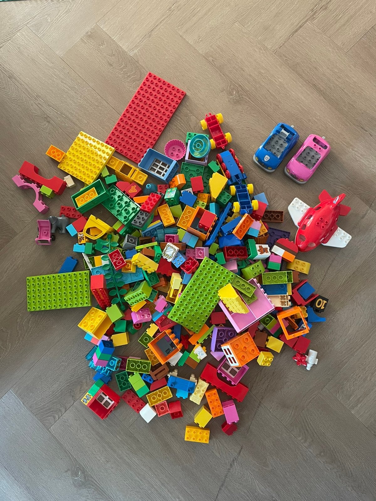 Tas en bak vol met Duplo, Ophalen, Gebruikt