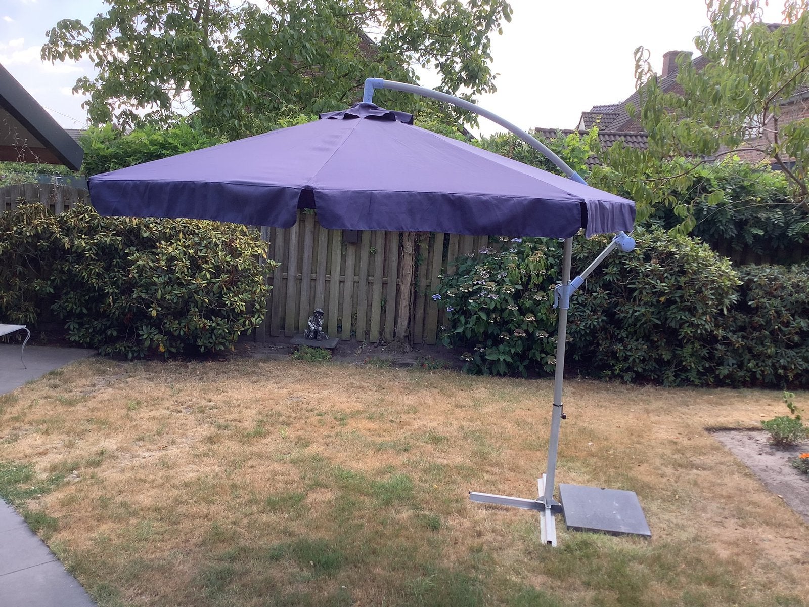 Zweefparasol met voet 3 meter, Ophalen, Gebruikt, 2 tot 3 meter, Zweefparasol