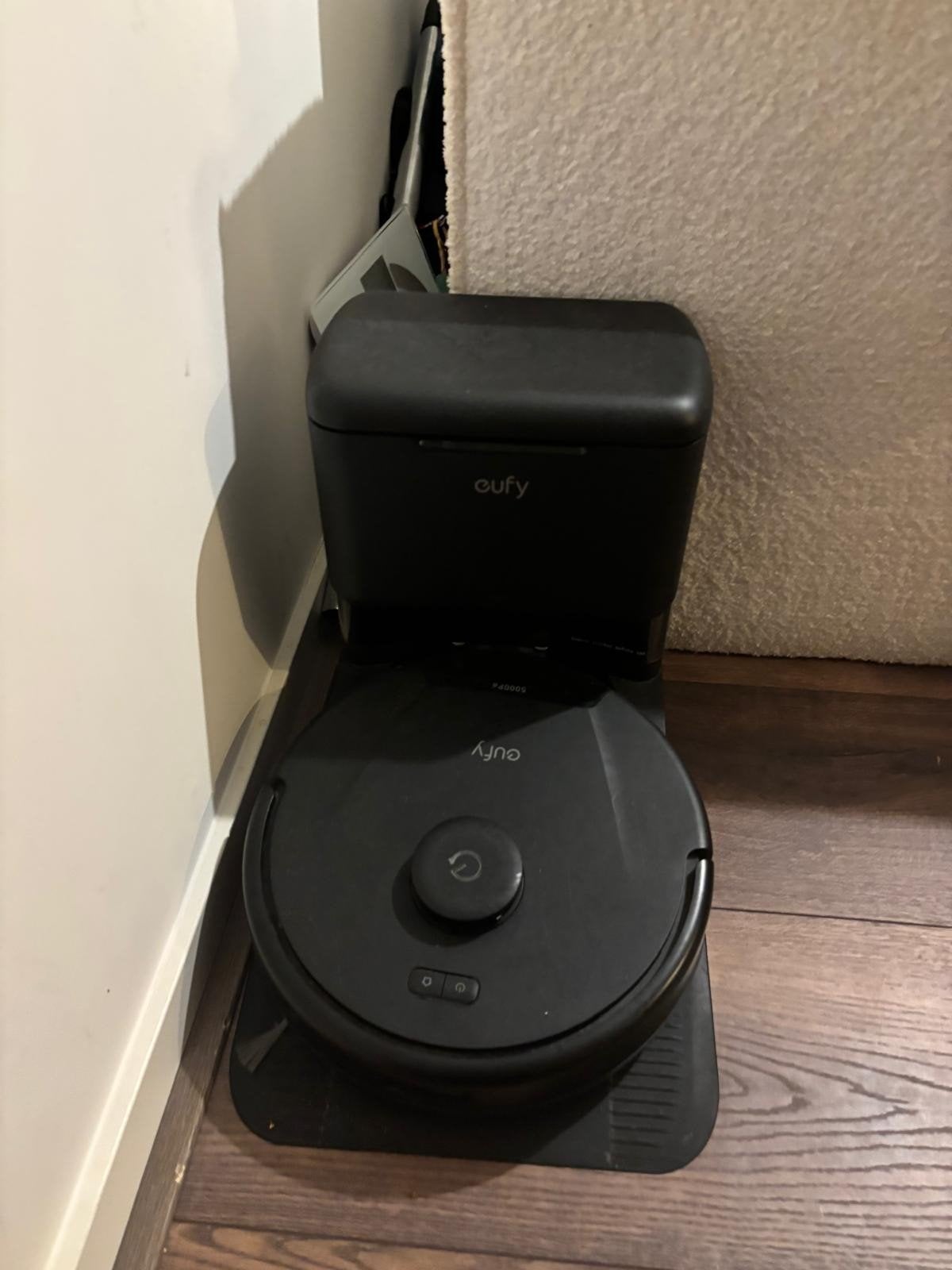Eufy Robotstofzuiger met zelfreinigend station, Overige merken, Ophalen of Verzenden, Zo goed als nieuw, Robotstofzuiger