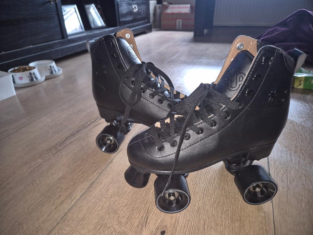 Rollerskate, Sport en Fitness, Dames, Overige typen, Nieuw, Ophalen