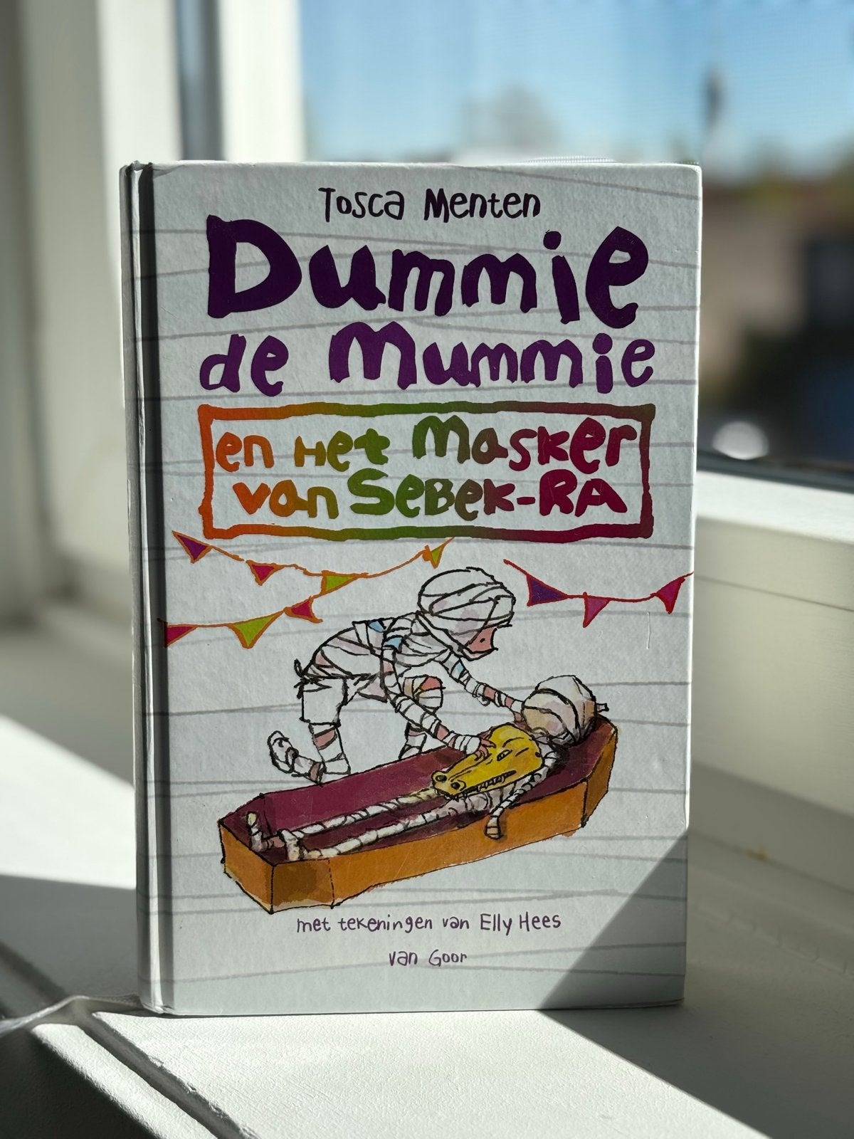 Dummie de Mummie en het Masker van Sebek-RA - Tosca Menten, Ophalen of Verzenden, Zo goed als nieuw, Fictie