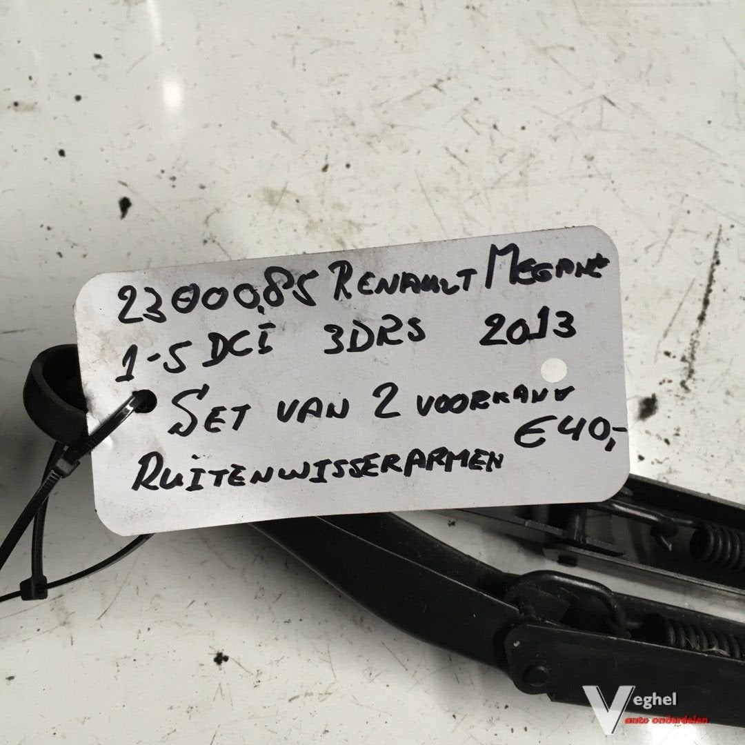 Renault Megane 5drs 1.5 DCI 2013 2300085  Ruitenwisserarmen, Gebruikt, -, -, Ophalen of Verzenden