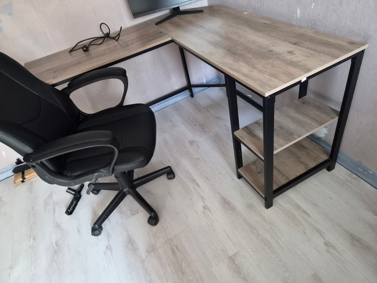 hoekbureau met stoel, Huis en Inrichting, Ophalen, Demontabel, Hout, 138 cm