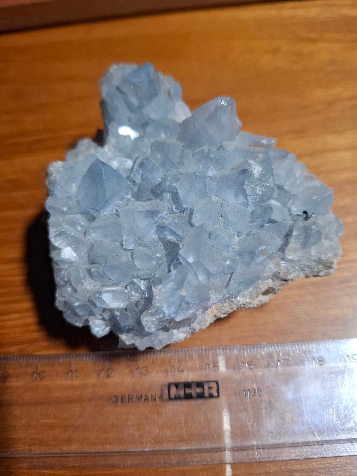 Celestien / Celestiet – Lichtblauwe kristallen – 9 cm, Verzamelen, Ophalen of Verzenden, Mineraal