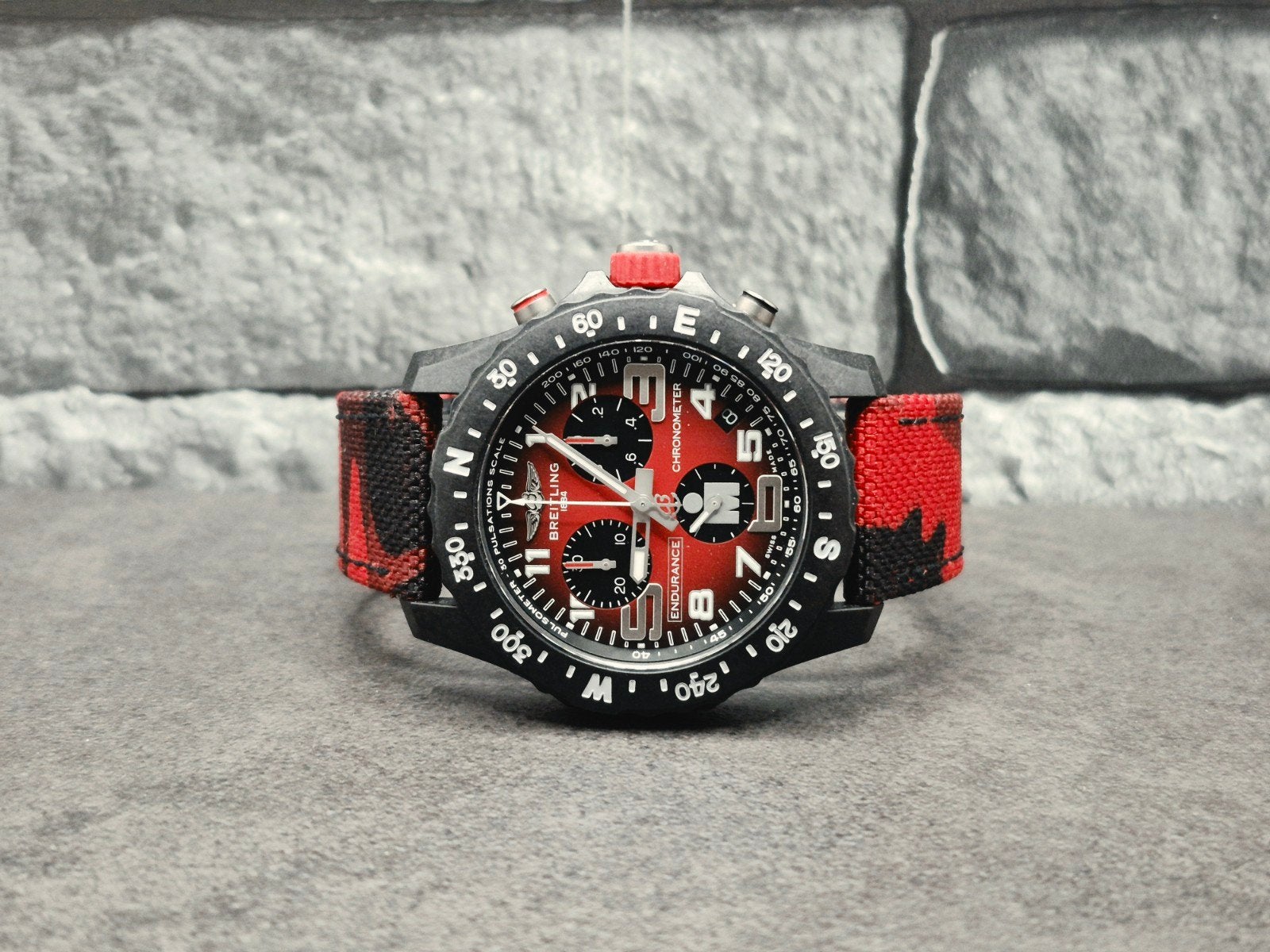 Breitling Endurance Pro Ironman edition, extra camo bandje, Kunststof, Zwitserland, Breitling, Polshorloge
