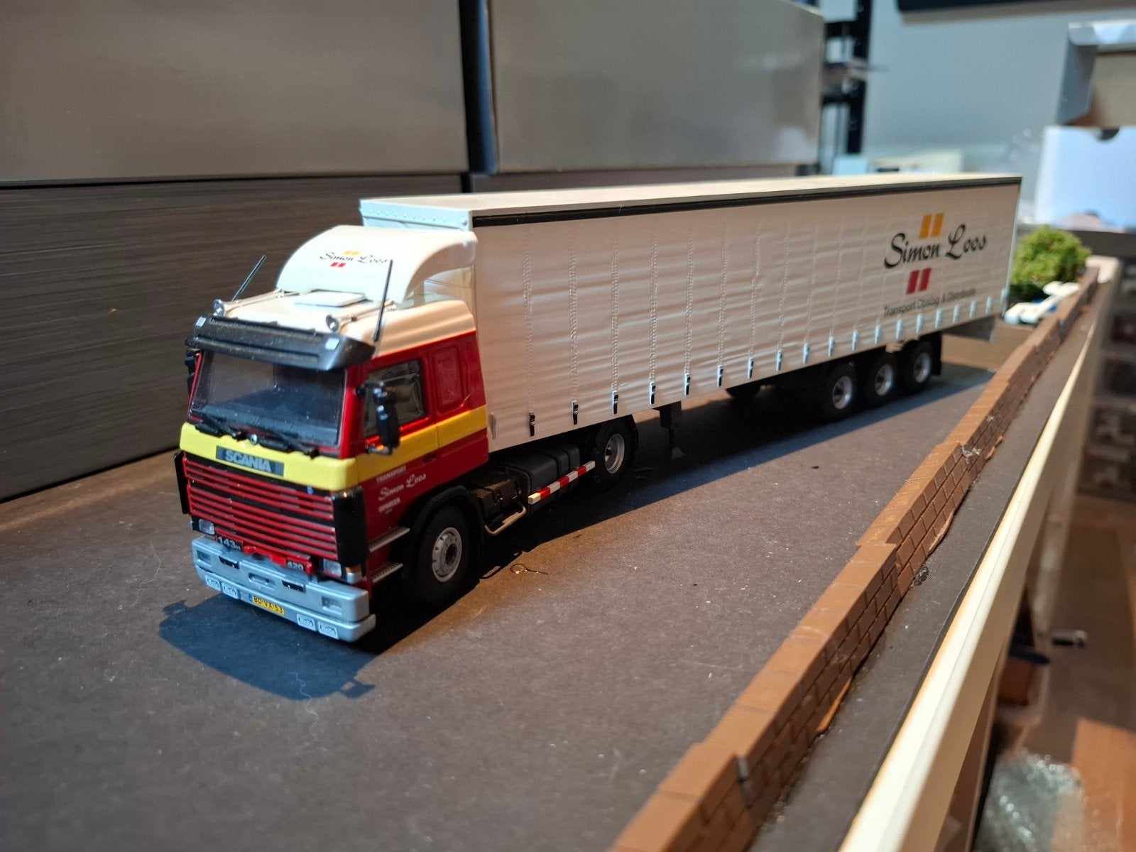 scania 143 simon loos, Ophalen of Verzenden, Zo goed als nieuw, Bus of Vrachtwagen, Tekno