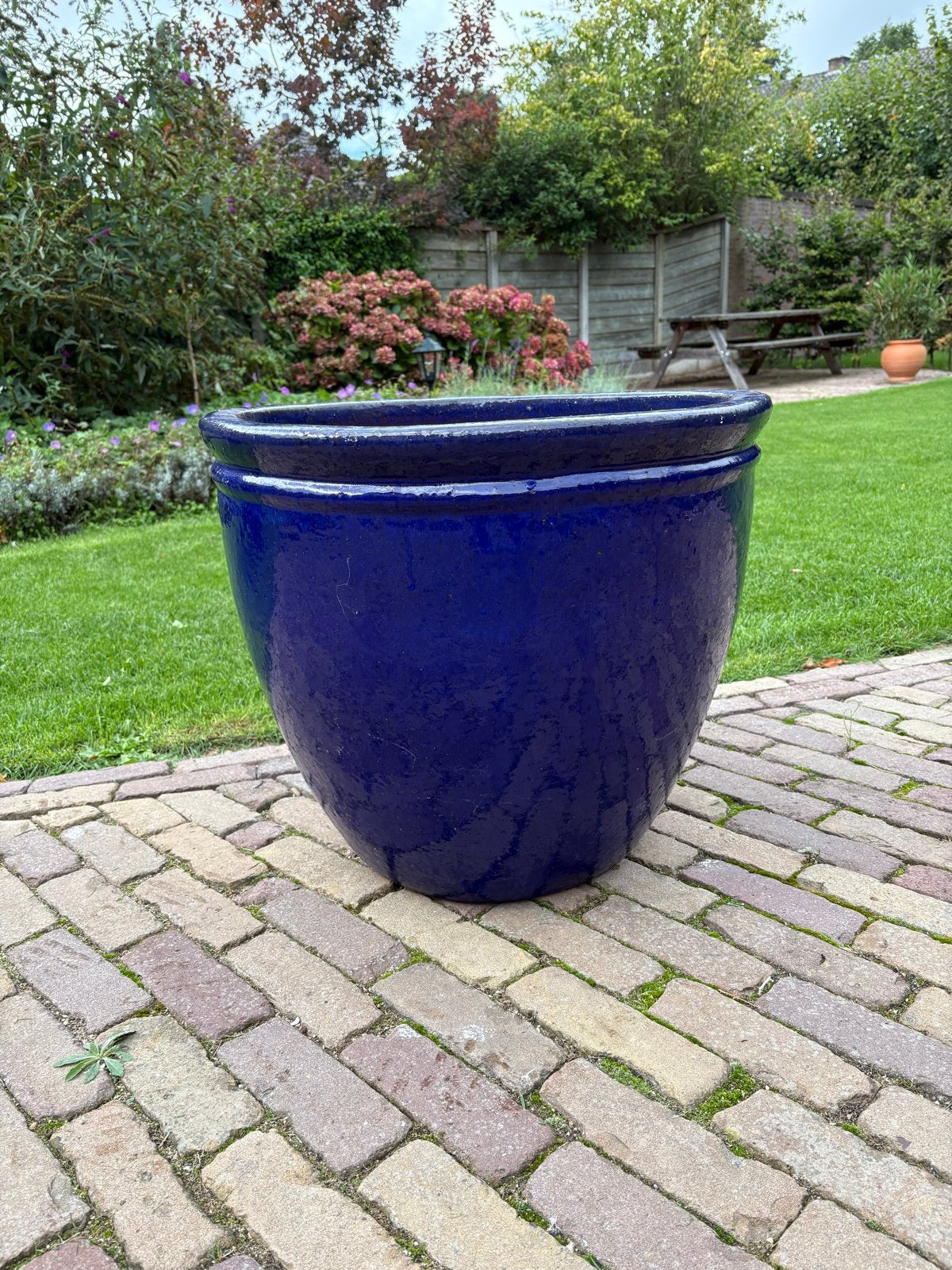 Grote blauw geglazuurde buitenpot, Ophalen, Balkon, 40 cm of meer, Rond