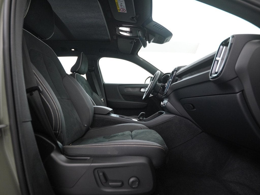 Volvo XC40 Extended Range Ultimate 82 kWh | Panoramadak | Le, Auto's, Volvo, Achterwielaandrijving, 32 min, 82 kWh, Leder en Stof