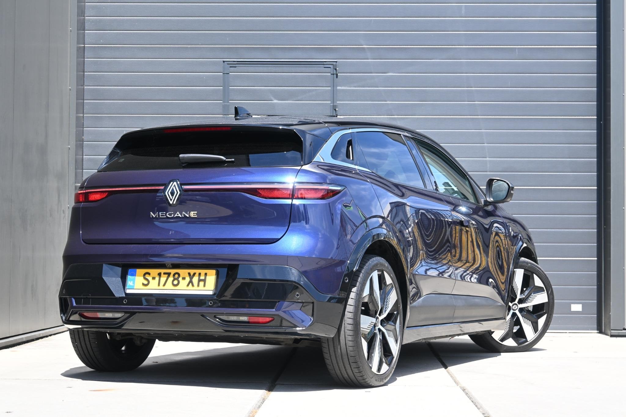 Renault Megane E-Tech EV60 Optimum Charge Techno | 360 CAMER, Blauw, Leder en Stof, 190 min, Automatische klimaatregeling