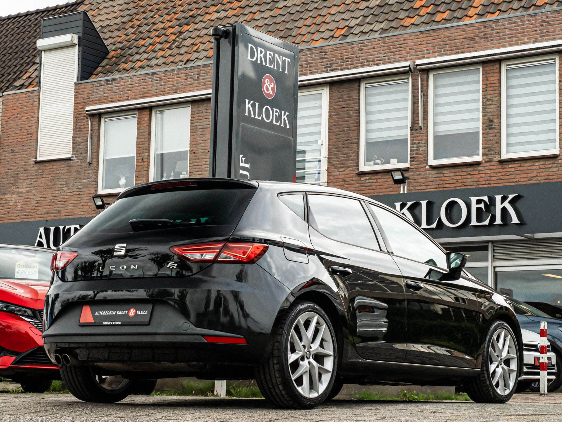 SEAT Leon 1.4 TSI FR STOELVERW 18 INCH LED CRUISE NAVI PRIVA, Voorwielaandrijving, Gebruikt, Euro 6, 4 cilinders