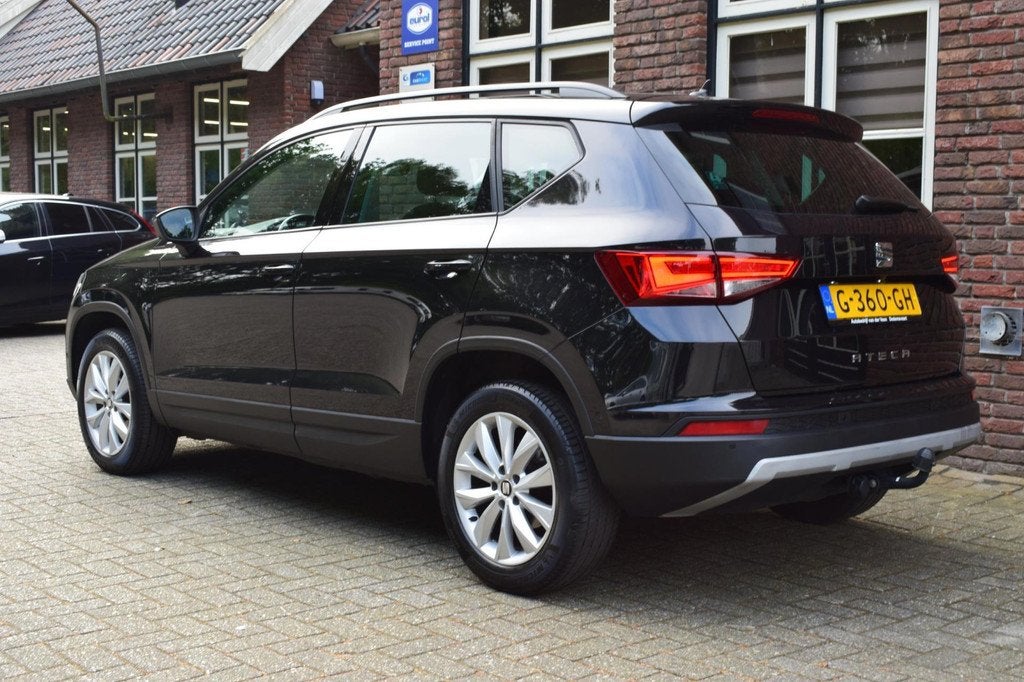 Seat Ateca 1.5 TSI Style Intense Trekhaak | App Connect | 18, Voorwielaandrijving, Stof, 4 cilinders, Ateca