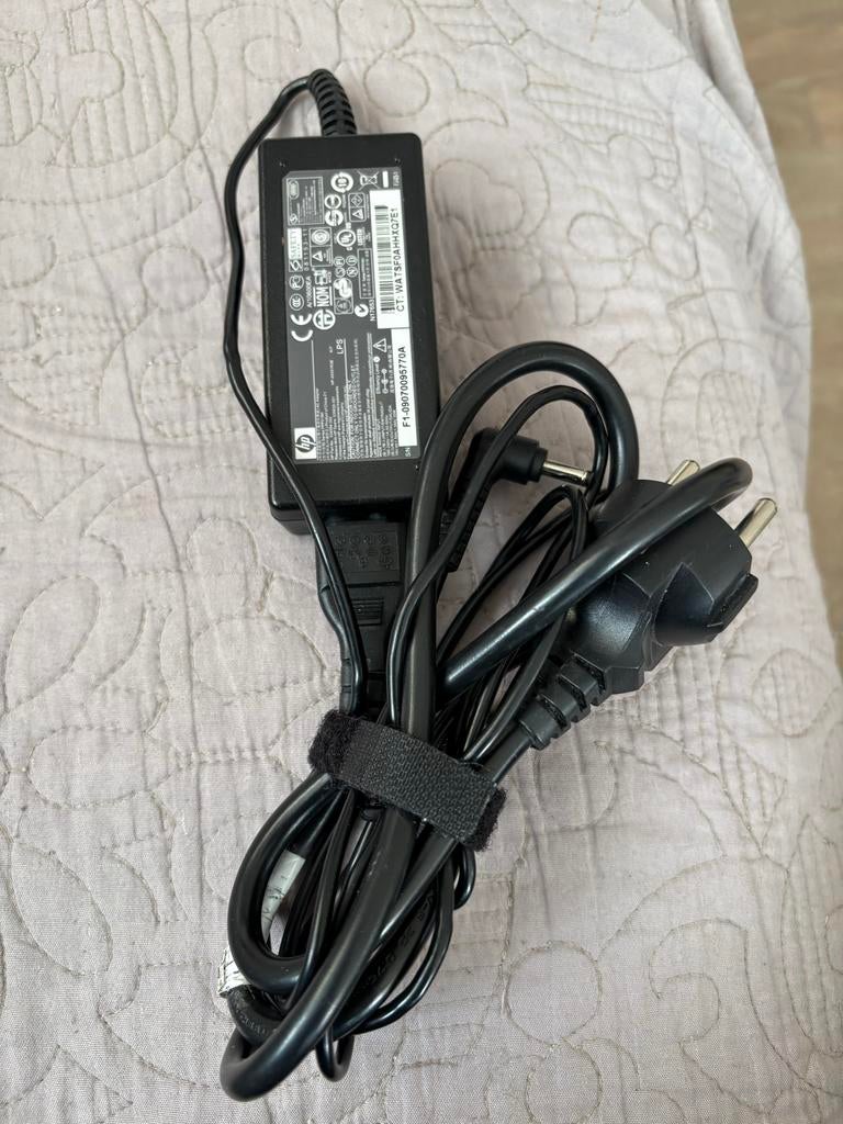 Originele HP Mini Oplader 30W 19V 1.58A Dunne Tip, Computers en Software, Laptop-opladers, Zo goed als nieuw, Ophalen of Verzenden