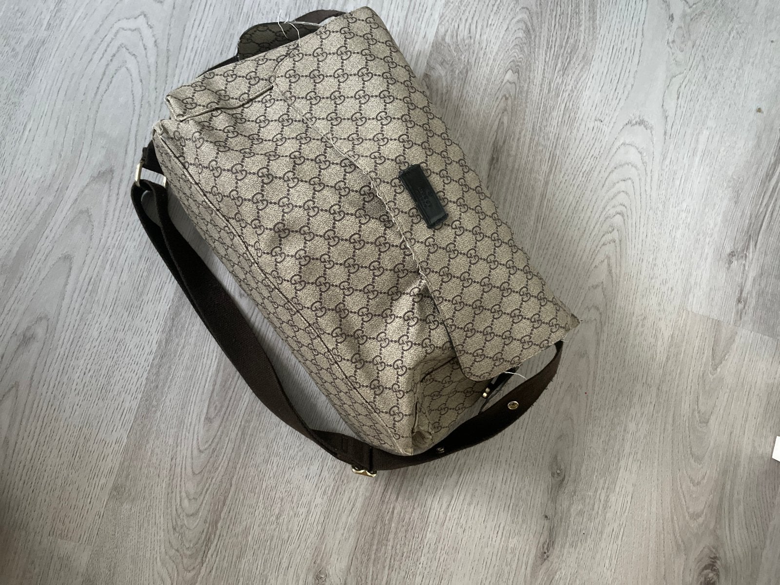 Gucci luiertas met gebruikerssporen - op te knappen, Verzorgingstas, Gebruikt, Gucci, Ophalen of Verzenden