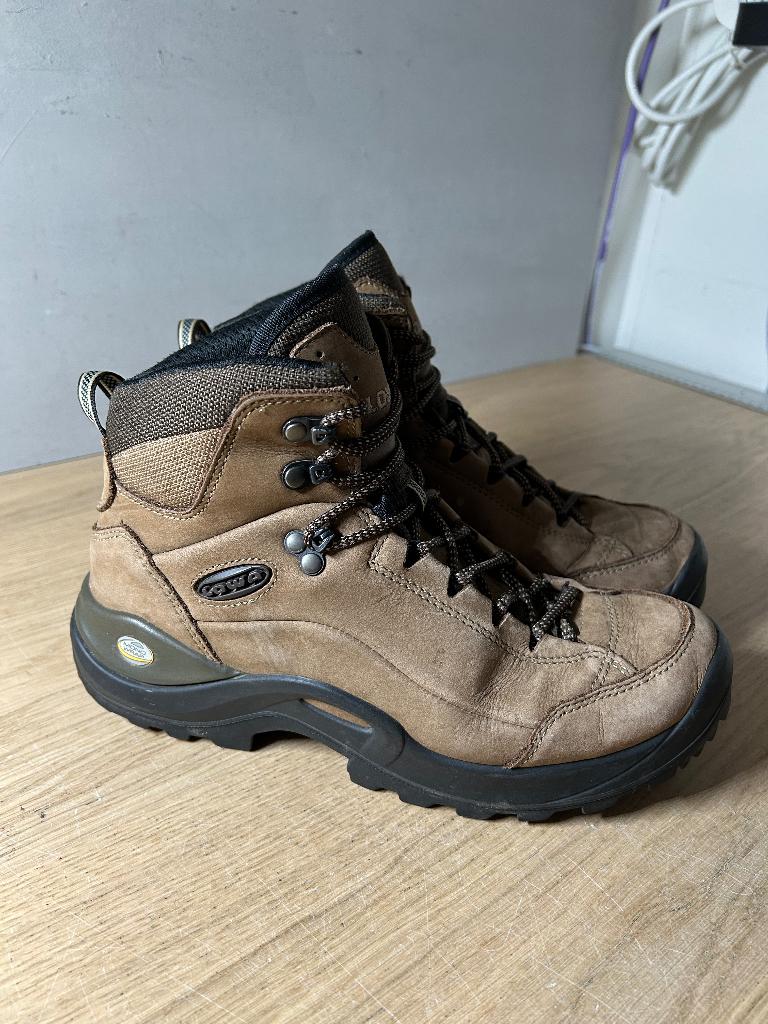 Lowa Wandelschoenen Bruin Maat 39,5, Ophalen of Verzenden, Gebruikt, Schoenen