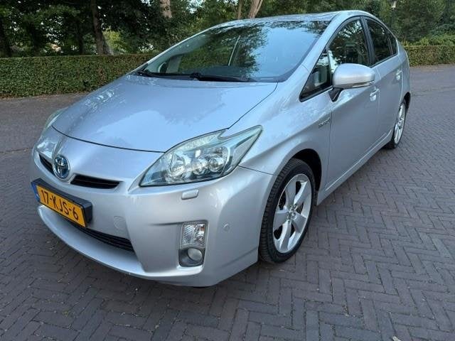 Toyota Prius 1.8 Dynamic/Dealerauto/Headup/Xenon/Camera/Navi, Auto's, Toyota, Automaat, Gebruikt, 4 cilinders, Origineel Nederlands
