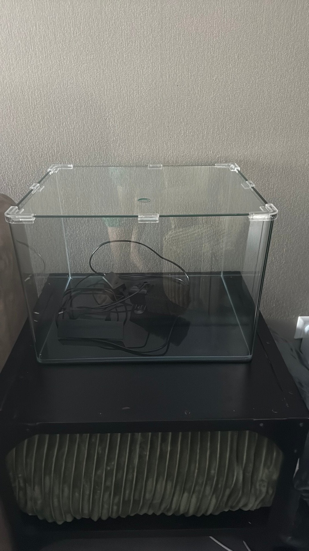 Aquarium 40cm breed 30cm diep en 30cm hoog, Ophalen, Zo goed als nieuw, Leeg aquarium