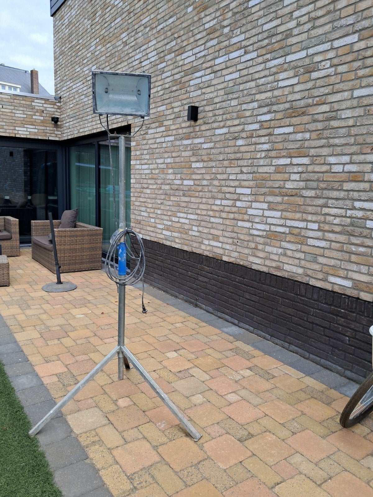 Bouwlamp op statief - 1000 watt halogeen, Doe-het-zelf en Verbouw, Bouwverlichting, Ophalen, Gebruikt, Met statief, Lamp met armatuur