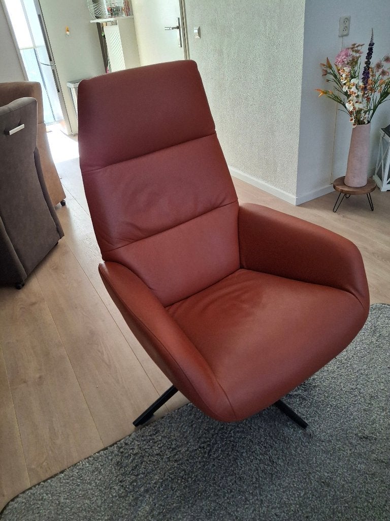 Relexstoel, Ophalen, Minder dan 75 cm, Zo goed als nieuw, Leer
