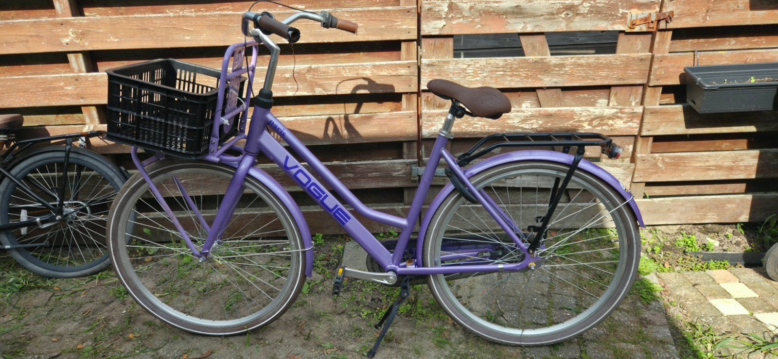 Gebruikte damesfiets 28 inch met mand voorop, Ophalen, Gebruikt, Overige merken