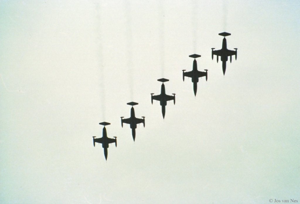 F-104`s  5 ship Volkel, Verzamelen, Ophalen of Verzenden, Gebruikt, Kaart, Foto of Prent